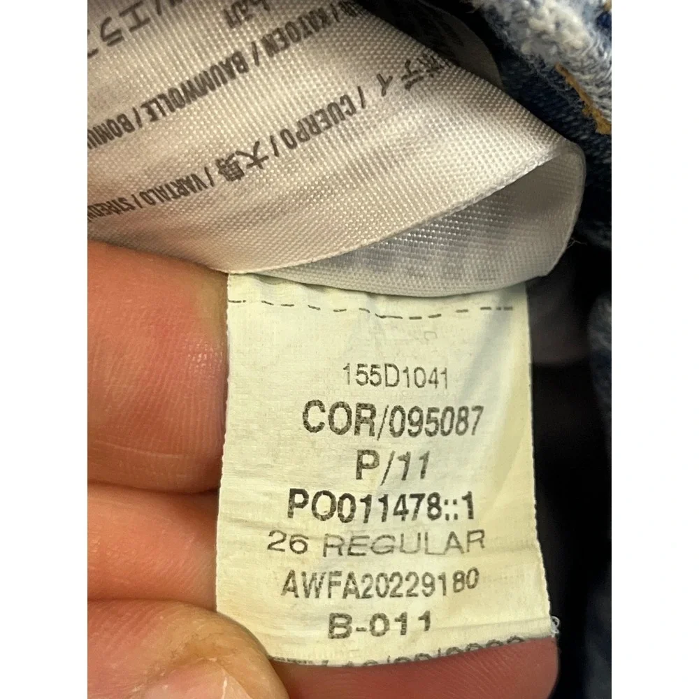 Abercrombie & Fitch 90s Relaxed Jean High Rise Light Wash Distressed 26 2R
